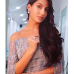 Nora Fatehi Instagram - 💎💎 ————————————— @zoya.makeupandhair @leepakshiellawadi @joao_rolo_couture @Sumit.baruah