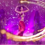 Nora Fatehi Instagram - Dance plus 4 finale performance tonight on @starplus at 8pm 🔥💥💃🏾 #dilbar #babymarvakemaanegi #kamariya
