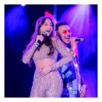 Nora Fatehi Instagram - What an epic experience! Singing on stage with @fnaire_official in Morocco #arabicdilbar for the first time! Thank you so much Marrakesh you guys were an amazing crowd, Unforgettable! 🇲🇦🇮🇳🔥❤ @tizafmohcine @mennani_khalifa @the_realachraffnaire @amine_el_hannaoui @bassimbendell Photography by @mohamedsaadstudio #norafatehi