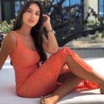Nora Fatehi Instagram - Staring at the beautiful beach ahead😎 🏖 😍 @saadiyatbeachclub #inabudhabi 📷 @meiraomar ❤️ #norafatehi #new #love #vacationmode #tanning #glow #mood