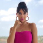 Nora Fatehi Instagram - J'sais qu't'as l'seum mi amigo 😏 Hair makeup @zoya.makeupandhair Styled by @megstier Earings @minerali_store @aquamarine_jewellery —————————————— #norafatehi #pic #new #india #morocco #bollywood #love #mood #miamigo #music #style #dance #toronto #fashion #hair #makeup