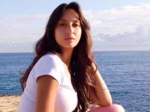 Nora Fatehi Instagram - Goodmorning all the way from malta 🇲🇹 ❤️ Im still sleepy 😴 💤 its a 7am call time for me just about to start hair and makeup 😎❤️😍 👗 #bharat #norafatehi #work #shoot #bollywood #international #morocco #toronto #india @bharat_thefilm