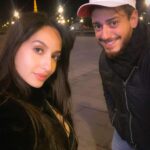 Nora Fatehi Instagram – Lm3allem 🇲🇦😎💃🏼💃🏼💃🏽 I had a blast in Paris with some amazing people and beautiful weather ☺️🤗 Killer selfie @saadlamjarred1 😛
#norafatehi #india #paris #mumbai #work #new #selfie #mood #fun #Morocco #talent #artist #ghazali