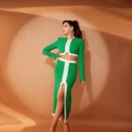 Nora Fatehi Instagram - 🍏 🍏 Outfit by : @davidkomalondon Rings by : @kushalsfashionjewellery Styled by : @manekaharisinghani Makeup by : @reshmaamerchant Hair by : @amitthakur_hair Shot by : @priyankknandwana @colorstv #dancedeewanejuniors #dancewithnora