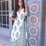 Nora Fatehi Instagram – Cross culture traditional vibes #morocco #india #meets  #fashion #norafatehi 🇲🇦🇮🇳
Thank you for the lovely outfit @Kalkifashion 😍👌🏽😎