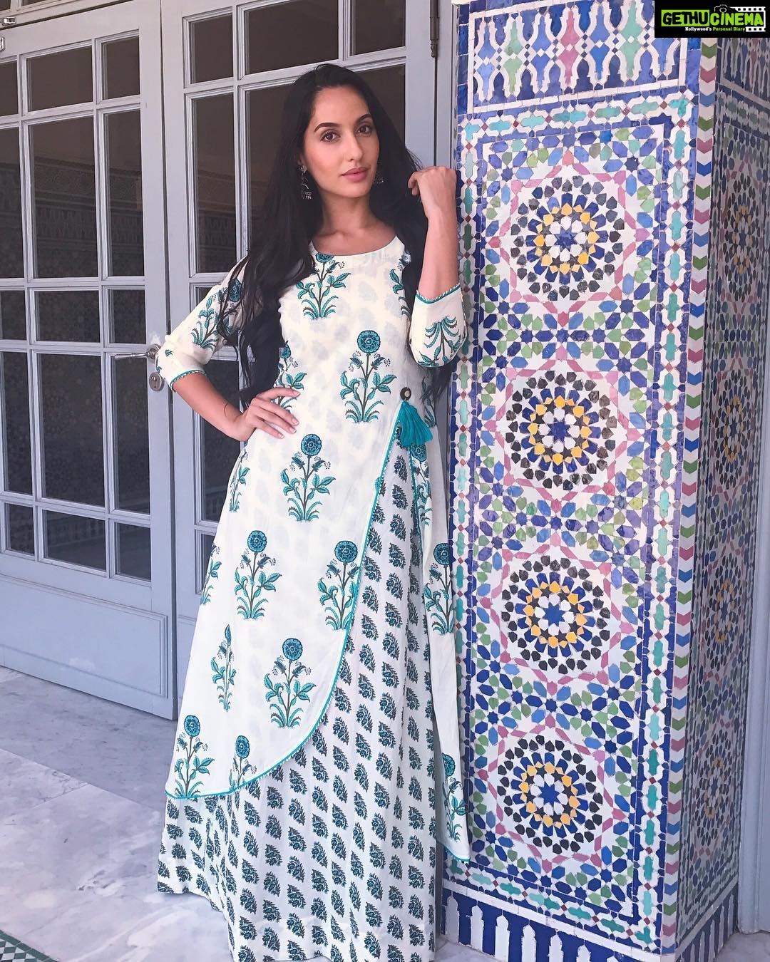 Nora Fatehi Instagram - Cross culture traditional vibes #morocco #india #meets #fashion #norafatehi 🇲🇦🇮🇳 Thank you for the lovely outfit @Kalkifashion 😍👌🏽😎