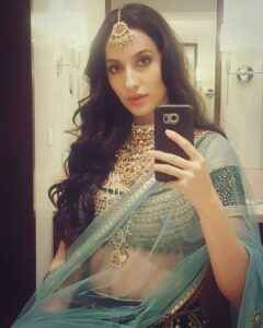 Nora Fatehi Instagram - I truly feel this is my zone 😍 i take #indianfashion anyday... Show stopping for @jjvalaya @valayahoorvi #norafatehi #bollywood #india #devdas #bajiraomastani #vibes #begum #fashion #jewelry #gold #hair #makeup #elegance #show