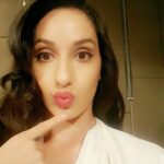 Nora Fatehi Instagram - Selfie cuz i felt like it Backstage #banglorefashionweek walking For #abhishekdutta #norafatehi #bollywood #india #work #fashion #fashionshow #showstopper #walk #ramp #fun #selfie #pout