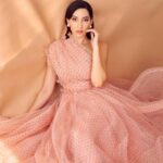 Nora Fatehi Instagram - Exceptional.. You know anything less is unacceptable.. 🌸