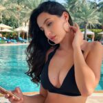 Nora Fatehi Instagram - Planning my next vacay… who wants to join.. 😎🖤