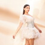 Nora Fatehi Instagram - You see me shining, you pissed I think my haters just really be wanting a kiss [mwah They know I'd body you, sis… 🧿 Outfit by : @georgeshobeika x @elilhaam Earrings by : @karishma.joolry Rings by : @mozaati Styled by : @manekaharisinghani Makeup by : @reshmaamerchant Hair by : @marcepedrozo Shot by : @tejasnerurkarr @colorstv #dancedeewanejuniors #dancewithnora