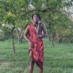 Nora Fatehi Instagram - Lets gooo!!! Giving us some 🔥 afro moves .. the Zanku step, happy feet step and many more! This was amazing @kili_paul !! #dancemerirani in Tanzania 🇹🇿❤️🔥💃🏽🇮🇳 Posting more amazing videos on my feed! @boscomartis @gururandhawa @tanishk_bagchi @zarakhan @tseries.official