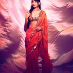 Nora Fatehi Instagram - Retro vibe 🧡 @manishmalhotra05 @aasthasharma @marcepedrozo @reshmaamerchant @tejasnerurkarr