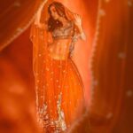 Nora Fatehi Instagram - 🧡🦁 monishajaising x @roopavohrafinejewellery @manekaharisinghani @marcepedrozo @flaviagiumua @tejasnerurkarr