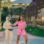 Nora Fatehi Instagram - This was so much fun🤩 im so glad we did this trend together @afrobysara the boss of afro moves😍❤️