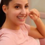 Nora Fatehi Instagram - new vlog up now on my YouTube channel! 😄🍿🤡 Link in bio 🎥 @anups_ @stevenroythomas
