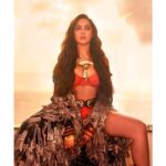 Nora Fatehi Instagram - Let's go, mon soleil.. On va goûter la vie, en entrée, plat, dessert.. Let's go, mon soleil Si c'est pas toi, c'est qui ? ❤️‍🔥🧡☀️ Photograph : Tejas Nerurkar (@tejasnerurkarr) Stylist : Maneka Harisinghani (@manekaharisinghani) @filmfare Wearing: @rahulmishra_7 Bikini set: @ookioh Belt: @raraavisbysonalverma Necklace: @laramorakhia Bangles: @raraavisbysonalverma Rings: @apalabysumitoffical Hair : Marce Pedrozo (@marcepedrozo) Makeup: Savleen Manchanda (@savleenmanchanda) Filmfare Editorial: Anuradha Chaudhary (@anewradha) Rahul Gangwani (@rahulgangs_) Sujitha Pai (@sujithapai) Analita Seth (@analitaseth) Publicist: @idhyahmedia @sanchitatrivedi Location: Taj Lands End, Mumbai (@tajlandsend)