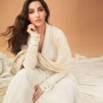Nora Fatehi Instagram - And nothin' tell the truth like the eyes will.. Wearing @rohitbalofficial Rings: @kavipushp × @amrapalijewels Styled by: @manekaharisinghani Styling Assistants: @gypsy.girl.world @chintan_shah08 HMU: @marcepedrozo @reshmaamerchant Shot by: @tejasnerurkarr