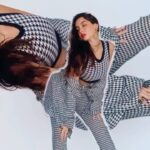 Nora Fatehi Instagram - Gimme more…. @valenti__official X @viangevintage @misho_designs @chandiniw @marcepedrozo @savleenmanchanda @sashajairam @stacey.cardoz.