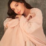 Nora Fatehi Instagram - 🌸🌸 Wearing: @ruwaa.design Ring: @abhilasha_pret_jewelry Styled by: @manekaharisinghani Styling Assistants: @gypsy.girl.world × @chintanshah_08 HMU: @reshmaamerchant × @marcepedrozo Shot by: @tejasnerurkarr.