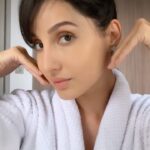 Nora Fatehi Instagram - Obsessed with my skin care routine @izilbeauty 😍😍🤩🤩 They ship worldwide 🌍 Products used: -Face wash Argan mild face cleanser -Green tea brightening scrub -Green tea antioxidant mask -Pure damask rose water toner