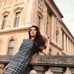 Nora Fatehi Instagram - I see em eyeing my pedestal... tell em to stay in their lane.. 🖤🧿💅🏽 Wearing @balmain Styled @jodyvgstylist Photograher @dirkalexanderphotography @marcepedrozo Paris, France
