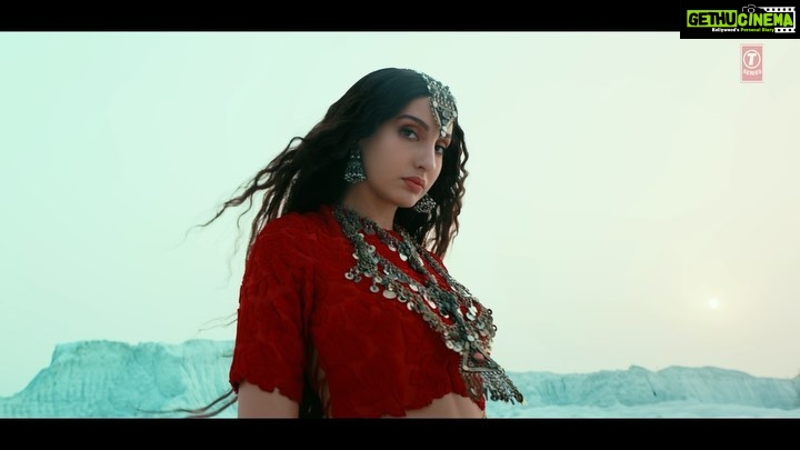 Nora Fatehi Instagram - #ChhorDenge teaser out on 2nd February, 4PM. Stay tuned! #tseries @tseries.official #BhushanKumar @ehanbhat @sachetparamparaofficial @sachettandonofficial @paramparatandonofficial #YogeshDubey @arvindrkhaira @manekaharisinghani @marcepedrozo @rajitdev