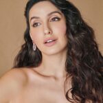 Nora Fatehi Instagram - Im a certified dreamer 😍🌸🧿 marchesafashion × @farahkhanworld Styled by @manekaharisinghani Asst: @gypsy.girl.world HMU: @namratasoni Shot by: @thehouseofpixels