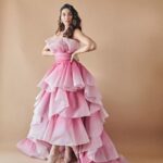 Nora Fatehi Instagram - 🌸🌸🧿 @marchesafashion × @farahkhanworld Styled by @manekaharisinghani Asst: @gypsy.girl.world HMU: @namratasoni Shot by: @thehouseofpixels