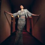 Nora Fatehi Instagram - All this good energy got you all in your feelings… @farazmanan @aasthasharma @amitthakur_hair @reshmaamerchant @priyankknandwana
