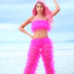 Nora Fatehi Instagram - 30 Million + #pepeta 😍🔥🙌🏽 @abderrafia_elabdioui @rayvanny @rajitdev @marcepedrozo @anups_ @amine_el_hannaoui @bassimbendell @snehaworld @advait_vaidya