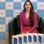 Nora Fatehi Instagram - What’s your Xciting X factor that makes you pop-up from the crowd? Tell us and you could be one of the 9 lucky winners to win the brand new #HONOR9X! Share your entry on @HiHonorIndia social platform pages now! #UpForXtra