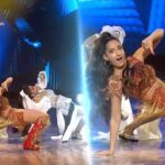 Nora Fatehi Instagram – New years gna be LIT🔥.. catch my live performance on Star Screen awards, dancing on my hits of 2019 and that DEATH DROP 😈 tonight at 8pm only on @starplus