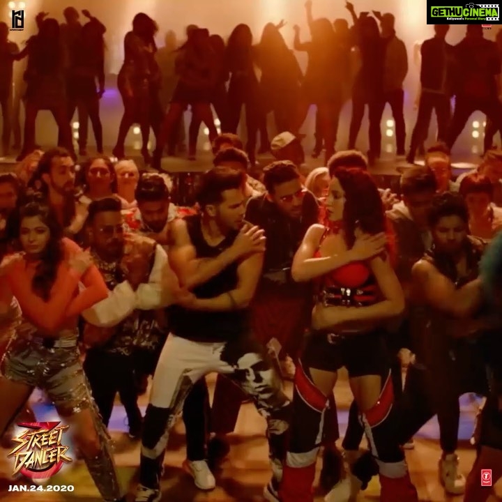 Nora Fatehi Instagram - 35 million views in 24 hours!! š”š”š„ Congratulations to the entire team! #Garmi @varundvn @remodsouza @tseries.official @badboyshah @nehakakkar @rahuldid @iamkrutimahesh @raghavjuyal @dharmesh0011 @sushi1983 @perysheetal17 @moonlight_chandni