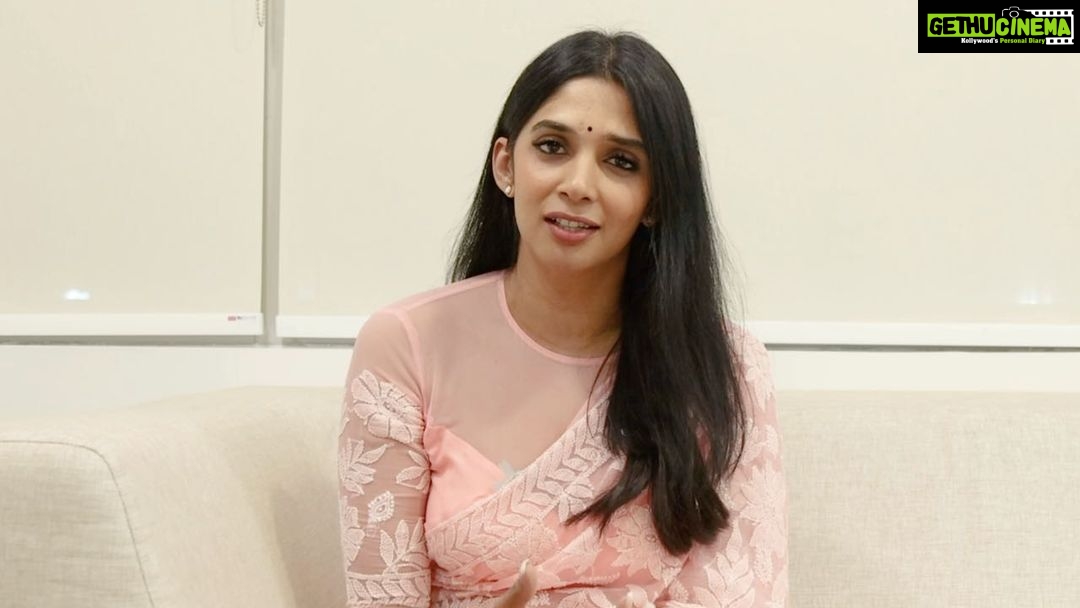 Nyla Usha Instagram - Feb 4, World Cancer Awareness day. A day well spent @aster_hospital .An evening arranged to help reduce stigma; to listen to the perspectives of the people living with cancer and their communities and let those lived experiences guide our thoughts and actions. Let's all pledge to do early screening and to extend our support to the fighters. Their fight is long and painful. Let's help them in every way we can.