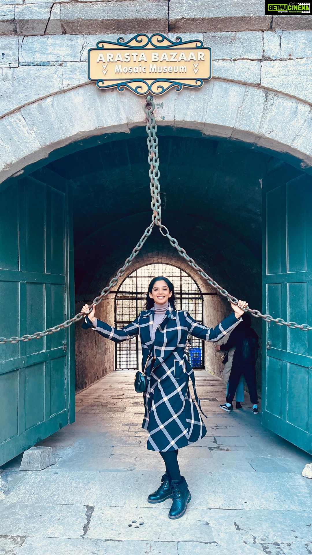 Nyla Usha Instagram - Memories of a beautiful winter. . Istanbul days♥️ #videodump #solotravel #istanbulturkey #ottomanempire #travelgram