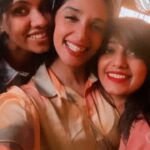 Nyla Usha Instagram - 2021... what a year. Yalla ..22 . #2021videodump💌 #memorieswithlovedones #bringbackthefun #happynewyear