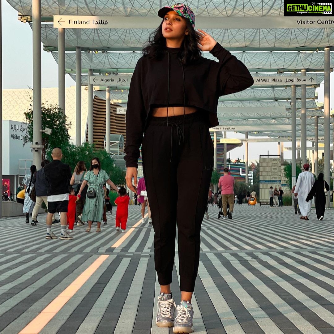 Nyla Usha Instagram - Happy girls shine brighter✨💫 Expo 2020 Dubai