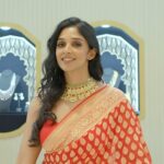 Nyla Usha Instagram - And so is @joyalukkas with their amazing Diwali collection. Taking you through the Big JoyAlukkas showroom to give you a sneak peak into their beautiful bridal collection and Diwali edition. The Big JoyAlukkas is the biggest showroom in Al Fahidi, situated next to the museum. This Diwali, let's thank everything we hold dear. . Venue @joyalukkas Video @caspian_media_fort Supported by @tcf_digital @sk_11_12 @mr_saniyas @aneescaspian @akbar_blurads