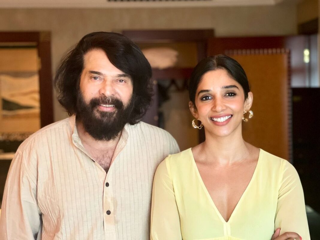 Nyla Usha Instagram - Imagine looking up at the sky and seeing billions and billions of stars... That's how awestruck I feel every time I see him 😍🤩
Mamookkka♥️
.
.
Ps: Someone plz cast me in a movie with him soon😀
@mammootty Dubai, United Arab Emiratesدبي Nyla Usha Instagram - Imagine looking up at the sky and seeing billions and billions of stars... That's how awestruck I feel every time I see him 😍🤩 Mamookkka♥️ . . Ps: Someone plz cast me in a movie with him soon😀 @mammootty Dubai, United Arab Emiratesدبي