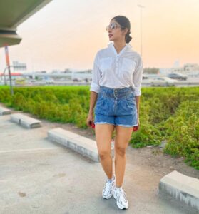 Nyla Usha Instagram - It's a long weekend and I just wanted to send a little love your way♥️🤗