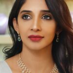 Nyla Usha Instagram - Here's a surprise I received, that took me to the @joyalukkas in Damascus Street, AlQusais. Watch the video to know more about e-gifting from @joyalukkas .convenient way of gifting a choice. .you can redeem across 11 countries. .you can finish the process in less than 3 minutes. . Cinematography : Mahafooz @mahafooz_b Sync sound and mixing : Midhun P S @midhun_aroor Costume: @labelmdesigners Makeup & Hair : @anamica_hmua Thanks to @tcf_digital @sk_11_12 @neemohdas and @hashtagplusdxb
