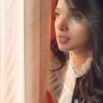 Nyla Usha Instagram - A light here required a shadow there -Virginia Woolf. But staring at the sun wasn't easy @mr_saniyas 📸