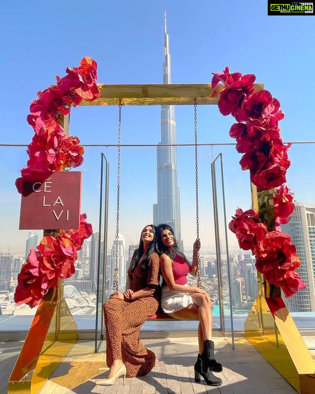 Nyla Usha Instagram - Adding some fancy to our Thursday... Eat Laugh Pose repeat kinda day... @adhipa, @aneeseats and the Burj Khalifa CÉ LA VI Dubai