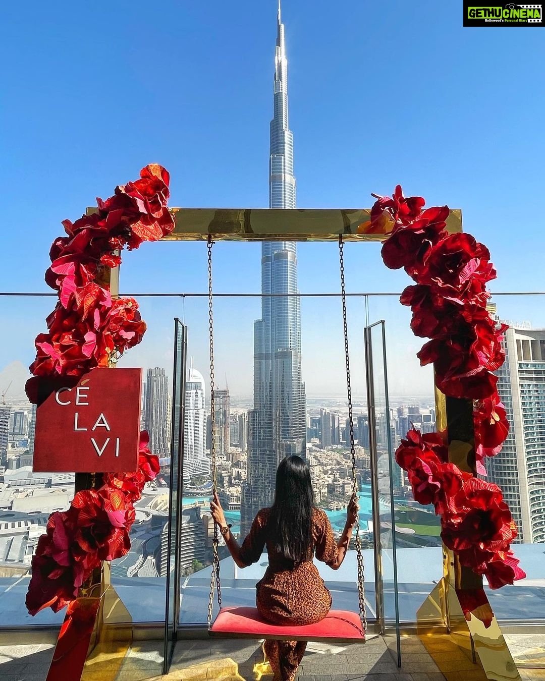 Nyla Usha Instagram - Adding some fancy to our Thursday... Eat Laugh Pose repeat kinda day... @adhipa, @aneeseats and the Burj Khalifa CÉ LA VI Dubai