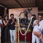 Nyla Usha Instagram - Thanks to everyone from the media press and different social media platforms for turning up and creating all that buzz. 🤗 Priyan Ottathilaanu 🏃🏻 🌼Pooja Ceremony🌼 #priyanottathilaanu Outfit @anitadongre 📸 @toms_g_ottaplavan