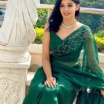 Nyla Usha Instagram - 💚 Drapes by @labelmdesigners