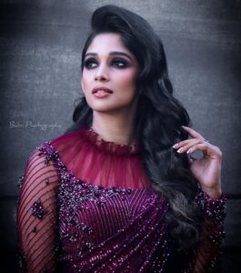 Nyla Usha Instagram - ✨Vanitha Awards  2020✨
.
Outfit @labelmdesigners 
MUA @jaan_moni_das
Hair @shoshanks_makeup