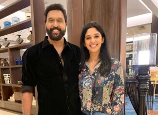 Nyla Usha Instagram - Look who I met... Fan girl moment with @babuantonyactorofficial And his super chill fam♥️