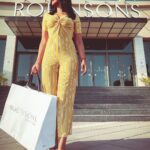 Nyla Usha Instagram - Hello Summer☀️ . 📸 @mr_saniyas @robinsons.me @dsssocial @visit.dubai @mydubai #visitdubai #mydss #mydubai @dubaifestivalcitymall